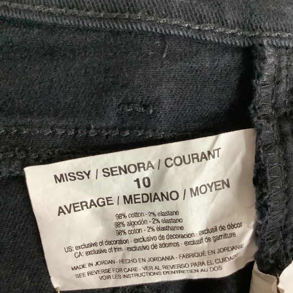 GLORIA VANDERBILT “Amanda” Black Straight Leg Denim Jeans 63 - Picture 4 of 7